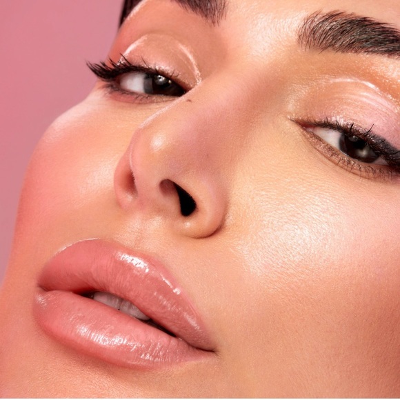 Huda Beauty Silk Balm Blush Hydrating & Nourishing Lip Balm - Picture 5 of 10